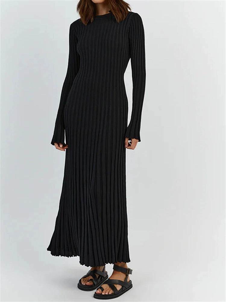 'Lyla' - Roundneck Knit Maxi Dress in Black