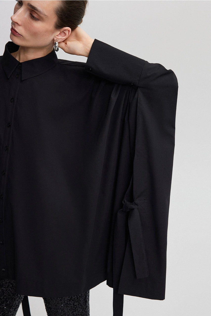 'Elena' - Oversize Flowy Shirt in Black